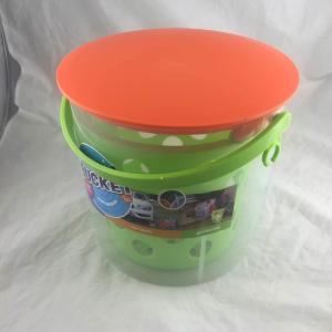 Rustproof Green Household Storage Racks , Telescopic Handle Fishing Bucket