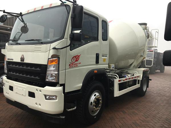 Quality 4×2 3 Cube Meter Light Concrete Mixer Truck Curb Weight 4.5 Tons Weather Resistance for sale