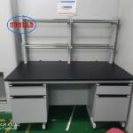 Custom Lab Equipments Applied Range White Chemistry Lab Benches with Storage