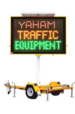 Quality EN12966 Mobile Variable Message Signs 31.25mm Truck LED Display for sale