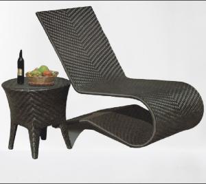 China Wicker rattan Garden lounge chair Outdoor aluminum swimming pool chair beach sun bed pool chaise lounge---6135 on sale