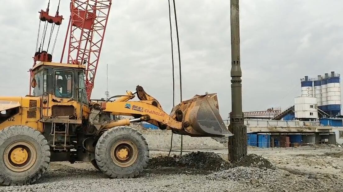 Stone And Sand Column Vibro Compaction Piling Vibroflot For Soil Improvement