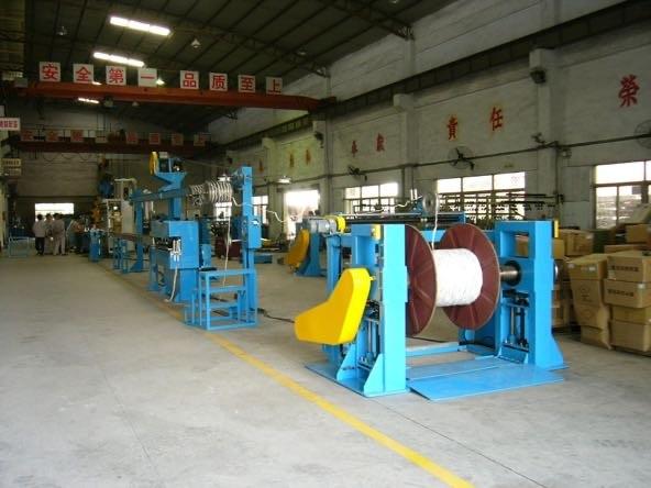 Quality 2*1.5 2*2.5 Cable Extruder Machine High Speed 70mm Extrusion Machine for sale