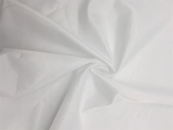 Quality 100% Polyester ESD Fabric 100D X 100D Woven Twill Dust Free For Cleanroom for sale