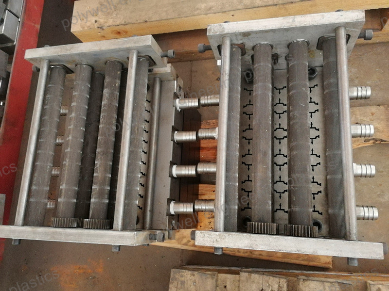 Plastic Moulding Dies For Single Screw Extruder Machine Mould Making In China
