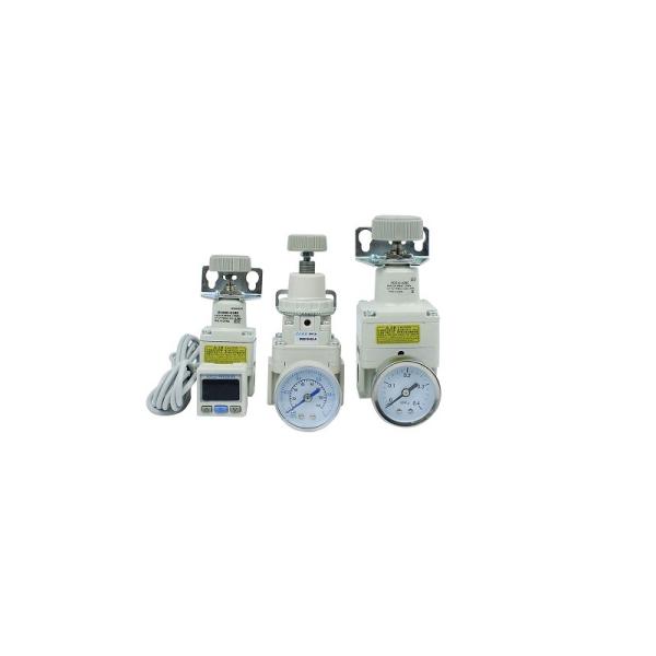 Brand new Precision Regulator -SMC- AR20-02BG-A