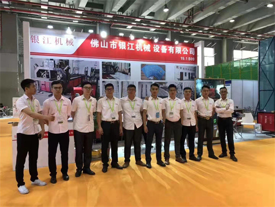 Gantry Type CNC Laser Pipe Cutter With Schneider Servo Motor