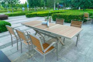 China 7 Pieces New Design Cheap American Style Cafe Restaurant Plastic Wooden Dining Table And Chairs Ferniture Set on sale