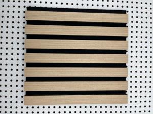 China 2400mm Impact Strength Wooden Veneer Slats 2.5KJ/M2 Screw Holding Strength 800N on sale