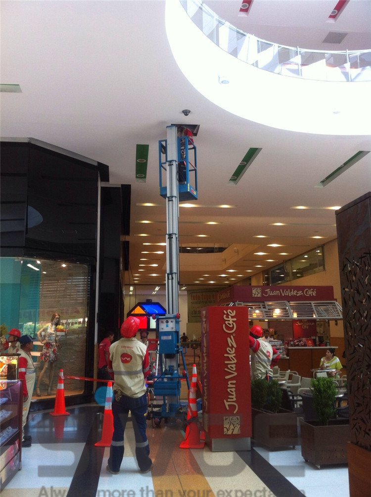 Easy Loading Mobile Elevating Work Platform 7.6 Meter Platform Height For One Person