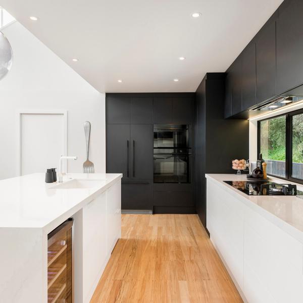 Quality Custom Black And White Modular Kitchen Cabinets Modern Lacquer Luxury for sale