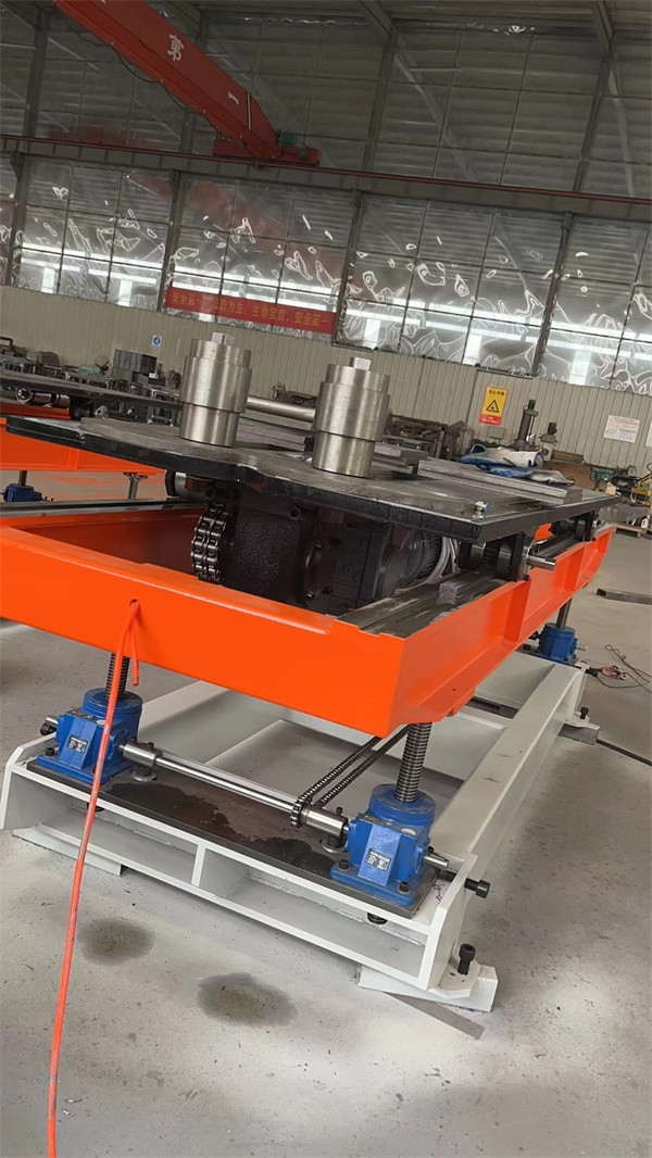 SGS Plastic Extrusion Machinery DWC Corrugated Pipe Manufacturing Machine