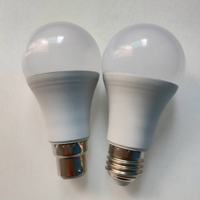 Self Charging LED Light Bulbs 0-10V or Triac Dimmable 5000k 6000k 3 Years Warranty