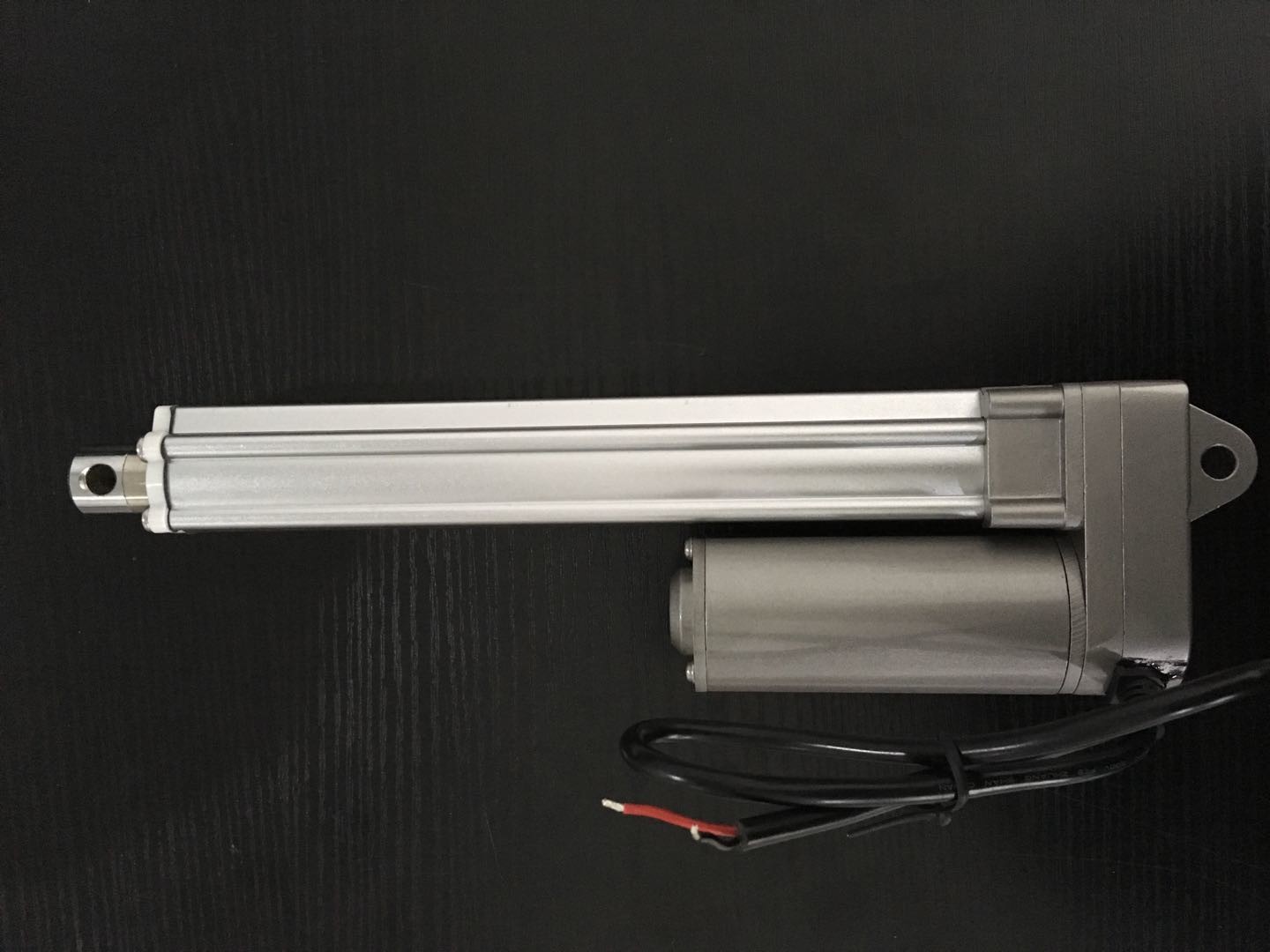 12volt /24volt heavy duty linear actuators 100mm travel, 700kg, IP65