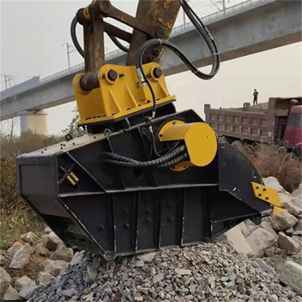 Quality 3450 KG 20 - 30 Tons Excavator Crusher Bucket 0.74M3 Bucket Capacity for sale