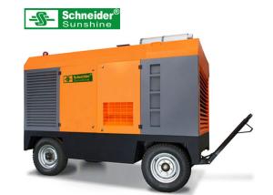 High Efficiency Portable Screw Air Compressor , 46KW Mobile Diesel Air Compressor