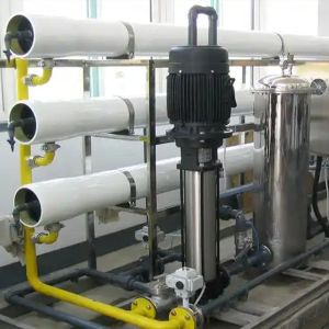 Precision Nanofiltration Device for Separation of Small Molecular Substances