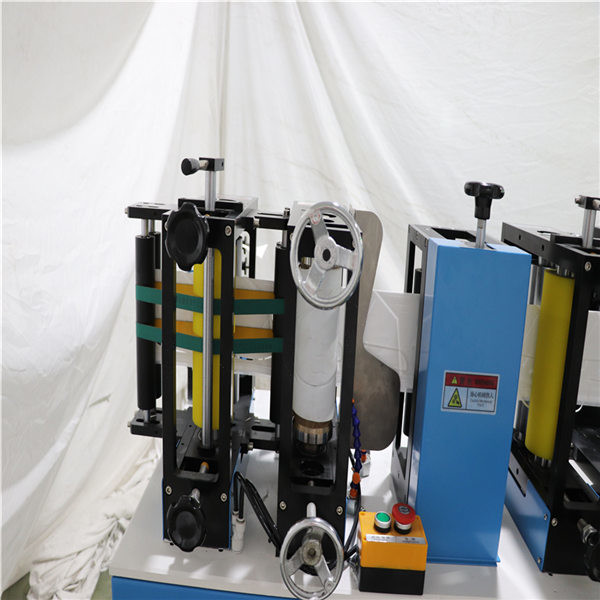 Disposable KF94 N95 Automatic Stapling Machine 180 Pieces Per Minute positioning kn95 mask machine
