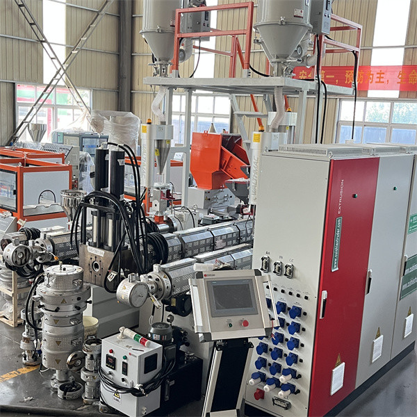 Automated Plastic Pipe Extruder Machine With PLC Control System 50-1000kg/H Output