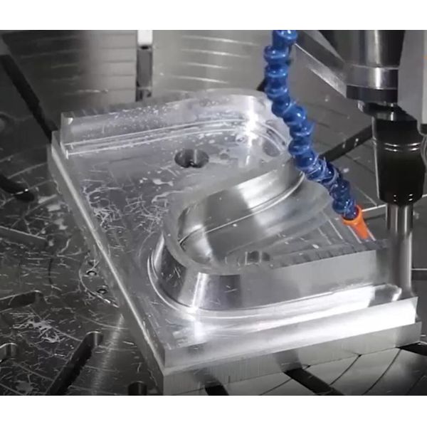 800S UMT 5 Axis Vertical Machining Center Small Metal Parts Processing