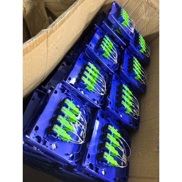 IP65 Fiber Optic Splitter Box 3In 8Out Optical Distribution Box Outdoor 1 8 Black Uncut Drop Cable Port