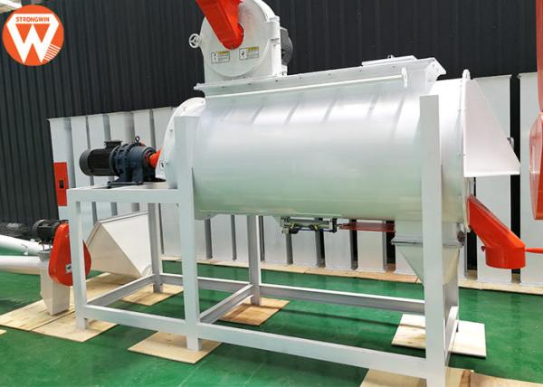 Quality 1T/H Cattle Feed Manufacturing Machine With Vertical Pulverizer Compact Structure for sale