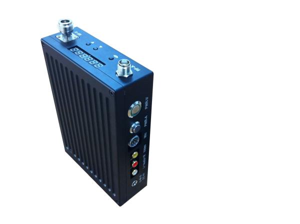 Quality OEM Module COFDM Video Transmitter QPSK FHD SDI CVBS 200-2700MHz Low Delay AES256 Mini Size Light Weight for sale