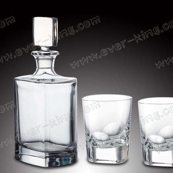 Quality Clear Vodka 500ML Custom Glass Bottles For Liquor for sale