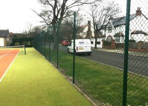 China Easily Assembled 8ft PVC Coated Diamond Chain Link Fence on sale