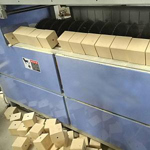 Buy cheap Multiple Blade Model Wooden Pallet Block Cutter Machine product