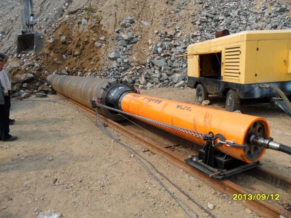 Quality 2600kN Pneumatic Pipe Ramming Tools , 159mm Diameter Hammerhead Pipe Rammer for sale