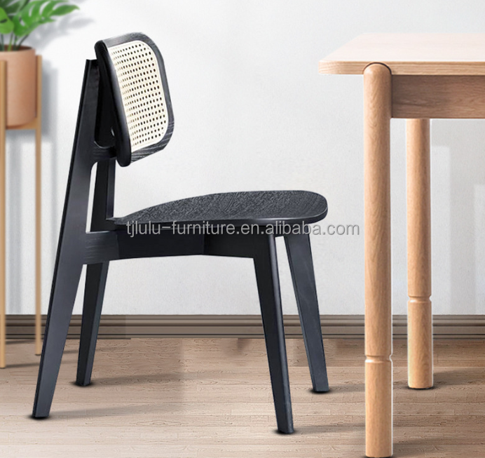 Solid Wood Dining Chair with Foldable Rattan Design A Classic Addition to Your Restaurant