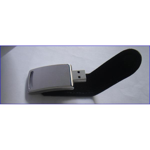 Gadget Metal Body 32GB Pen Drives Leather Cover Magnet Connect