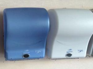 Black Plastic Automatic Sensor Roll Paper Towel Dispenser for 21cm wide roll