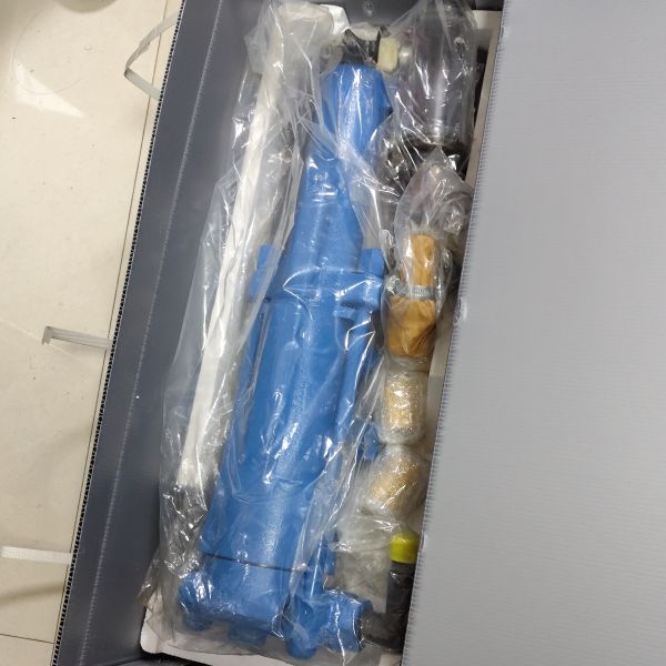 Y26 Model Hand-Held Pneumatic Rock Drill with 60mm Piston Stroke and 28kg Weight for Efficient Drilling