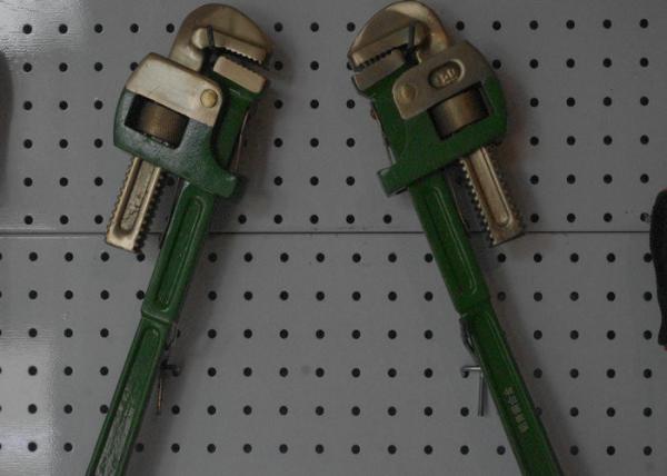 Quality Adjustable Non Sparking Pipe Wrench Explosion Proof Hand Tool Safety for sale