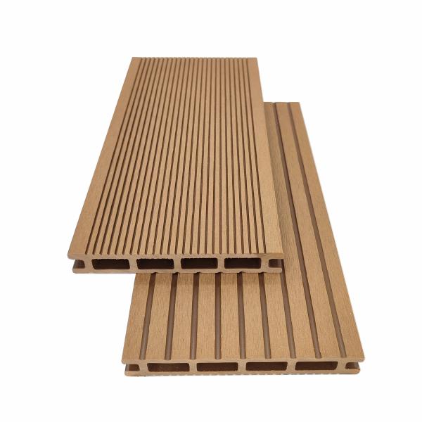 Quality OEM/ODM Factory Crack-Resistant 3D Embossed Wpc Composite Crack-Resistant Decking Board for sale