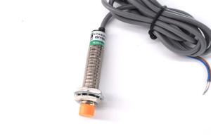 China Flexible PNP Proximity Switch , Cylinder Proximity Switch For Magnetic Metal on sale