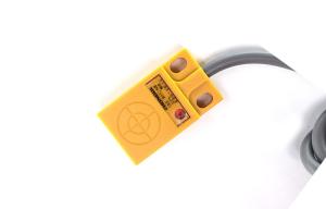 Dust Proof NPN Inductive Proximity Sensor Long Service Life Simple Operation