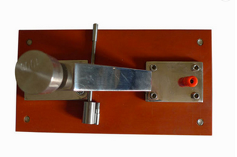 IEC60065 Compliant Dielectric Strength Test Equipment with 12KV Max Strength and 5mm Metal Pin Diameter