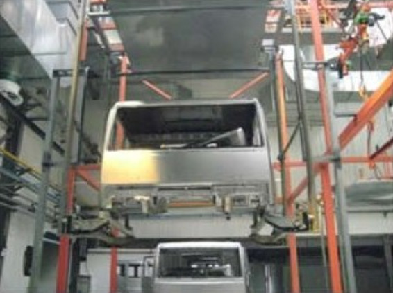 Self-propelled trolley conveyor