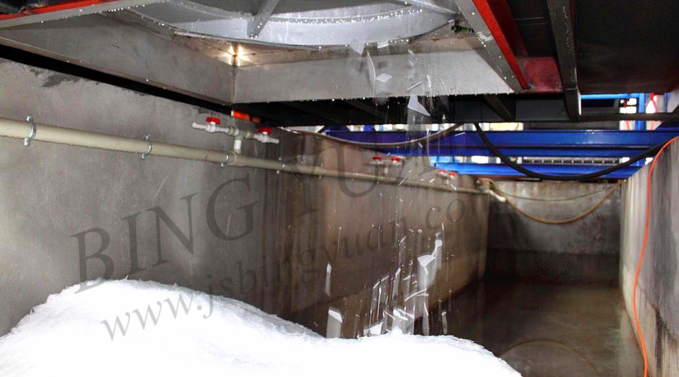 3.94KW 10 Tons 220V Flake Ice Maker Machine , Snow Ice Maker Machine