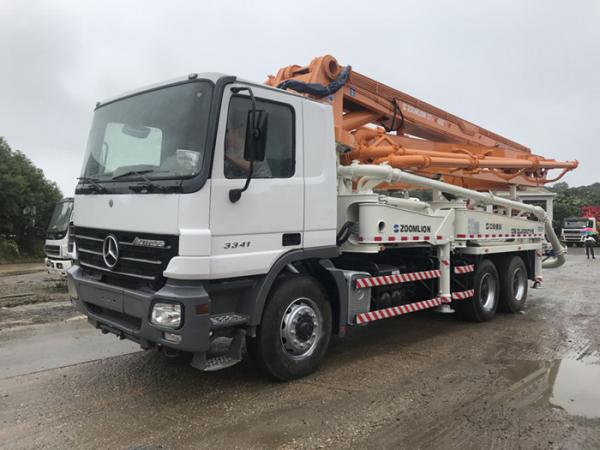 Quality Swing Leg Zoomlion Used Concrete Pump Truck 37 Meter for sale