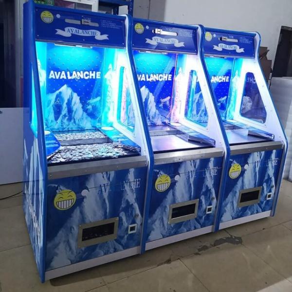 Single Push Arcade Prize Coin Pusher Coin Machine Bonus Hole For Indoor Game Center