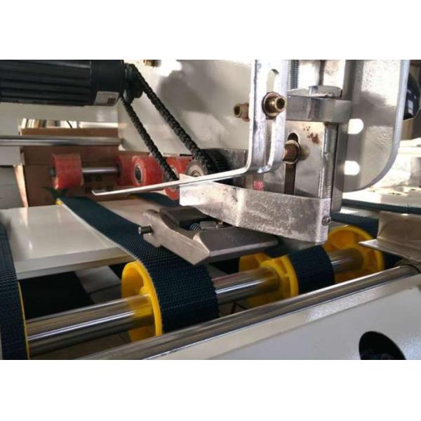 High Effieciency Carton Folding Gluing Machine Compact Structure Low Noise