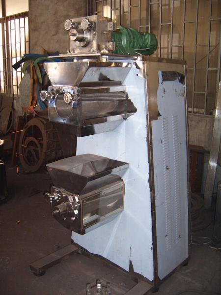 Quality Double Chamber 100 Kg / Batch Wet Granulator Machine for sale