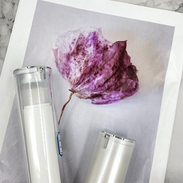 Pearl White 30ml Airless Pump Bottle 50ml Acrylic Silver Metallized Round Shape