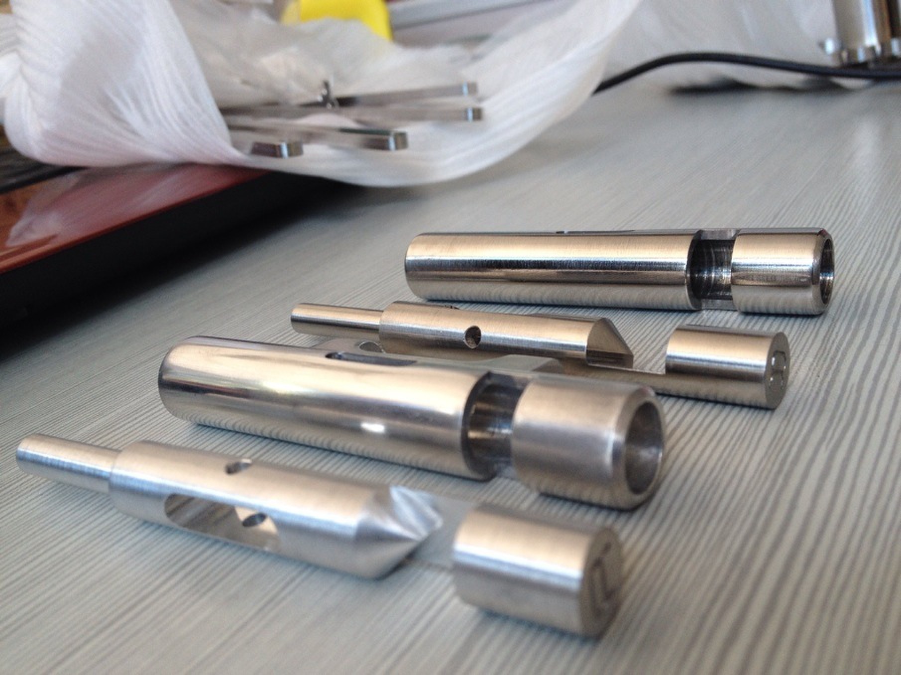 Precision Plastic Insulted Container CNC Machining Prototype Service