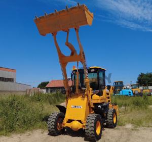 China Front Head 1.5t Heavy Equipment Wheel Loader For Construction Engineering on sale