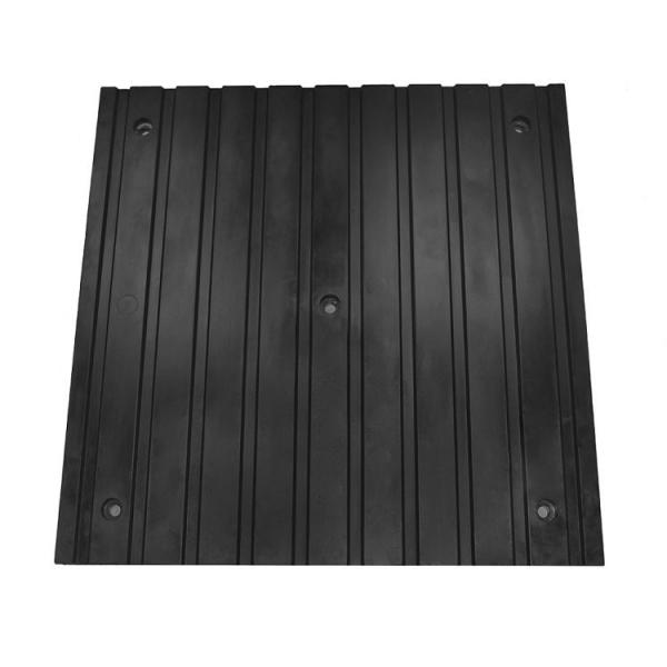 Quality Racecourse Tunnel Black Rubber Floor Mats Embedded With Q235 Steel Plate For Horse Pool Access for sale
